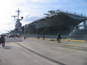 ファイル名: blog20100410-USSHornet.jpeg
ファイルサイズ: 22.7KB blog20100410-USSHornet