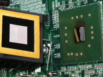 ファイル名: blog20101205-PCServer_HeatSinkBroken2.jpeg
ファイルサイズ: 45.7KB blog20101205-PCServer_HeatSinkBroken2