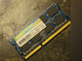 blog20130315-BrokenSODIMM